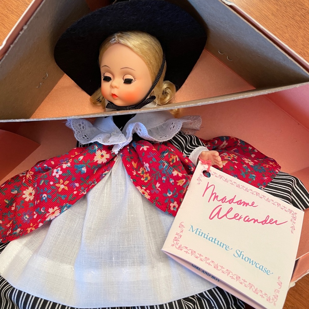 Madame Alexander Mother Goose Doll (427)